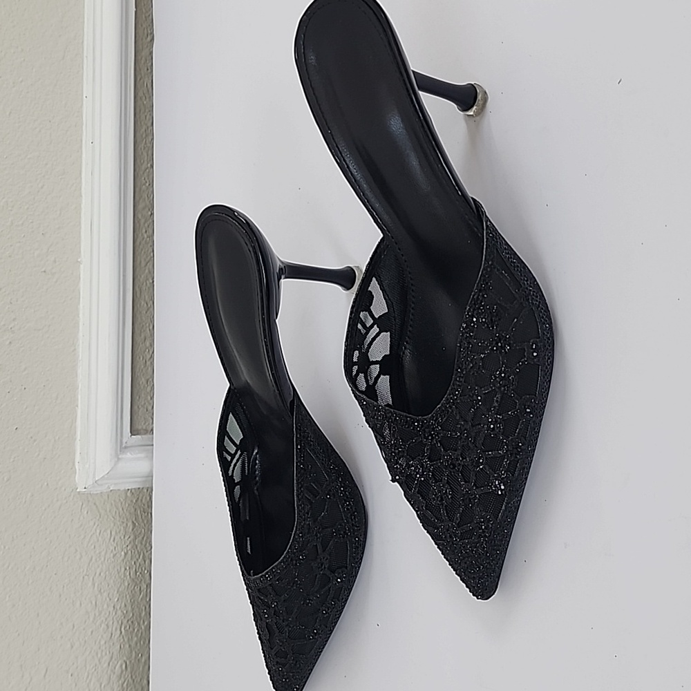❤️2/$22 Black Pointed Toe  Women's Heel Slippers with Glitters Size 8